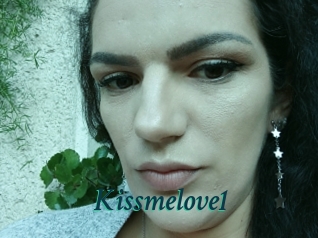 Kissmelove1