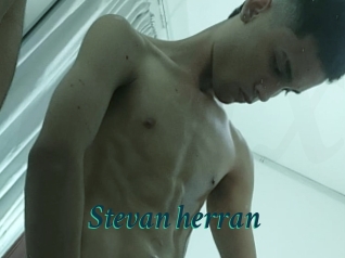 stevan_herran Maxi Top Sexe